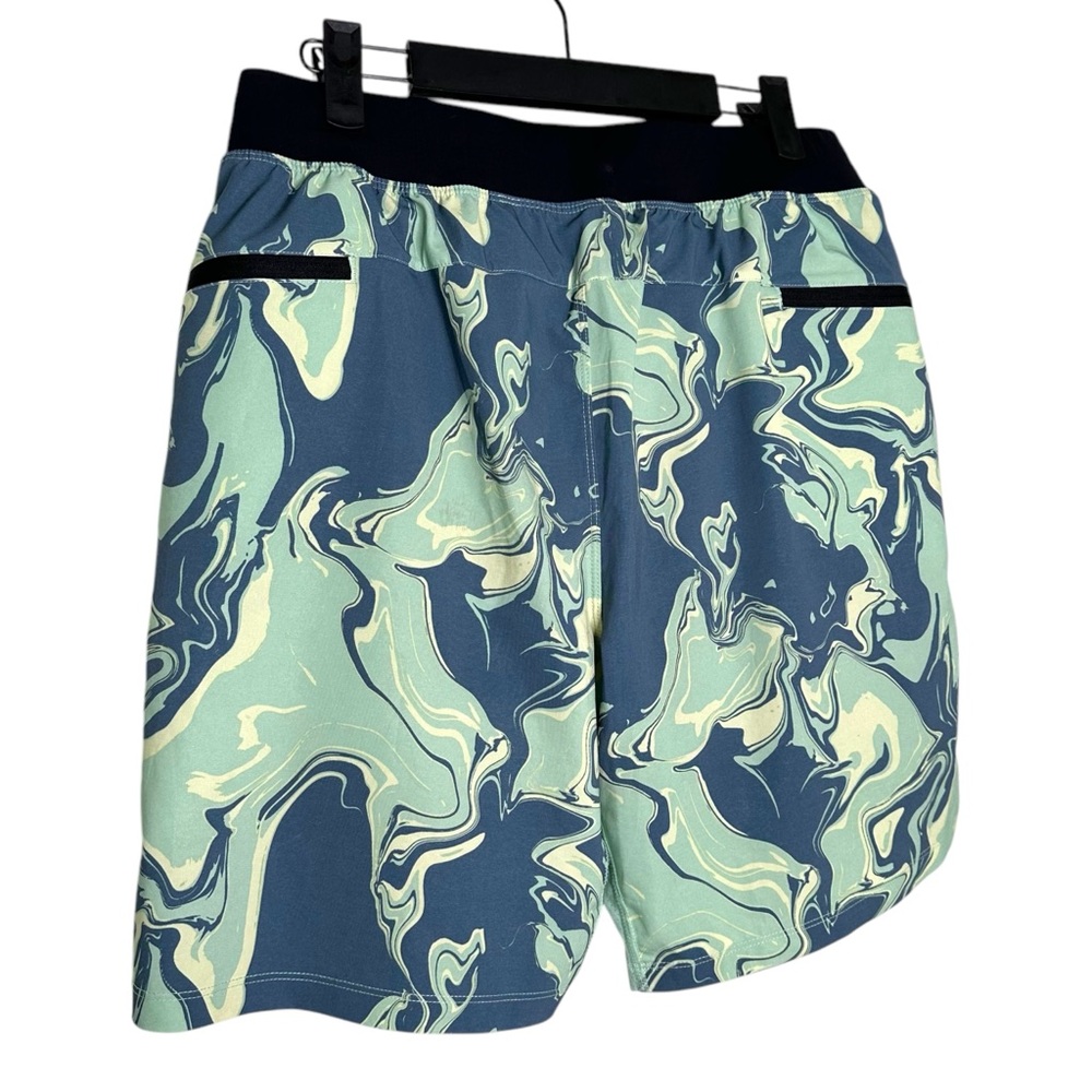 Fabletics franchise shorts - Picture 5 of 6